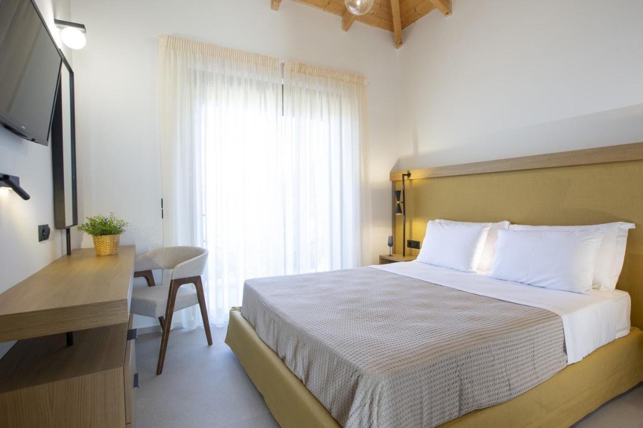 Inorato - Luxury Villa With Private Swimming Pool Kalamítsi Dış mekan fotoğraf
